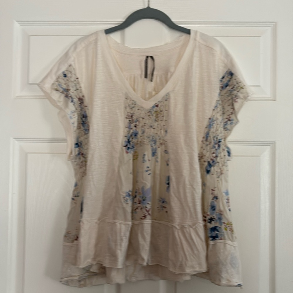 Anthropology Smocked Cap Sleeve Embroidery Top Size L NWT